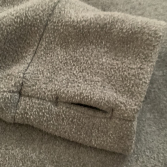 Vineyard Vines pullover fleece sweatshirt (size M/10-12) - Picture 5 of 6